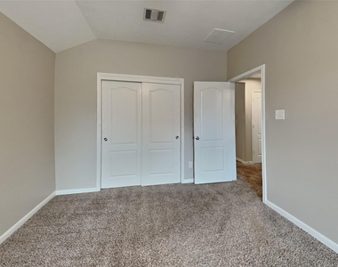 20630 Sage Rain Court - Photo Thumbnail 10