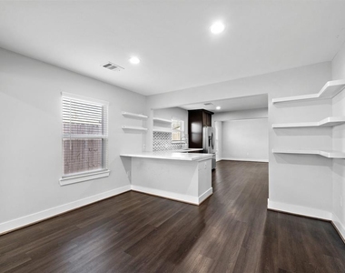 1511 Mcneil Street - Photo Thumbnail 13