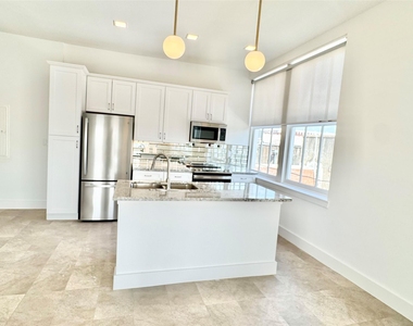 2102 Mechanic Street - Photo Thumbnail 9