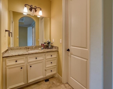 5623 Waters Landing Lane - Photo Thumbnail 21