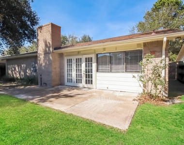 16835 Grampin Drive - Photo Thumbnail 14