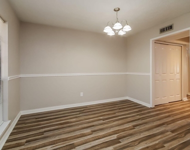 16835 Grampin Drive - Photo Thumbnail 6