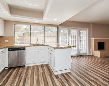 16835 Grampin Drive - Photo Thumbnail 5