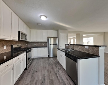 3119 Peachstone Place - Photo Thumbnail 4