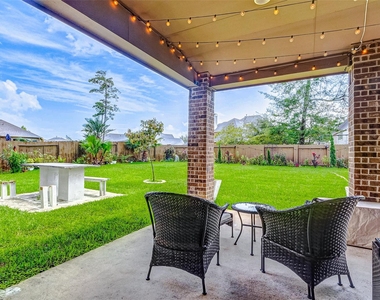 16214 Canova Hill Lane - Photo Thumbnail 38