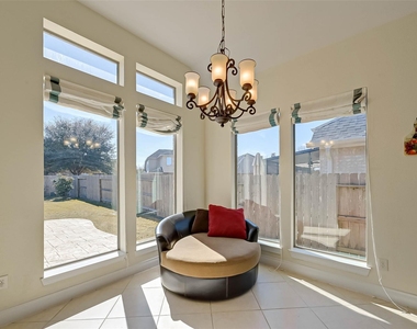 5422 Linden Rose Lane - Photo Thumbnail 21