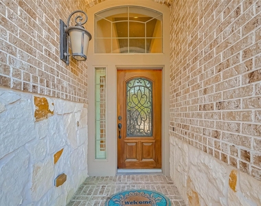 5422 Linden Rose Lane - Photo Thumbnail 3