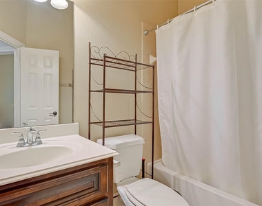 5422 Linden Rose Lane - Photo Thumbnail 34