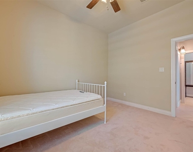 5422 Linden Rose Lane - Photo Thumbnail 30