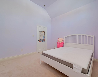 5422 Linden Rose Lane - Photo Thumbnail 26