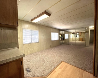 39 E Whippoorwill Lane - Photo Thumbnail 6