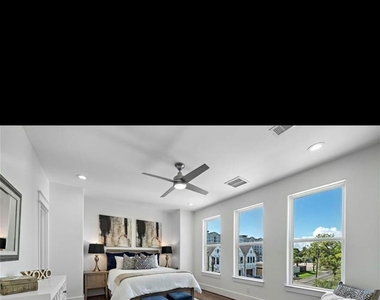 1521 Laird Street - Photo Thumbnail 10
