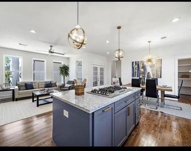 1521 Laird Street - Photo Thumbnail 5