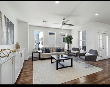 1521 Laird Street - Photo Thumbnail 2