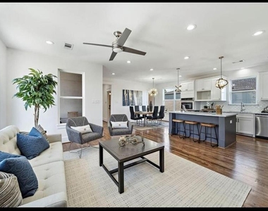 1521 Laird Street - Photo Thumbnail 3