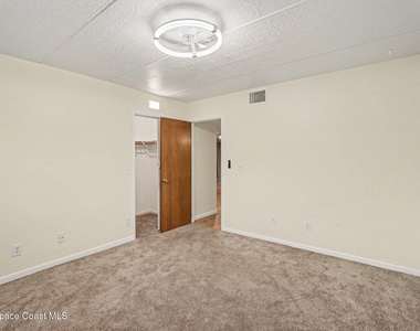 2369 Golf Lake Circle - Photo Thumbnail 17