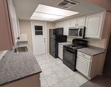 608 Sacre Coeur Drive - Photo Thumbnail 16