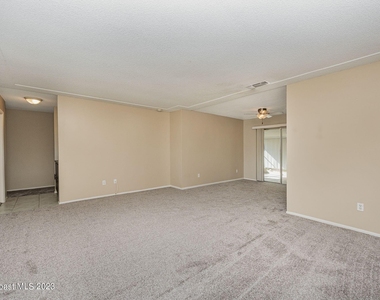 608 Sacre Coeur Drive - Photo Thumbnail 2