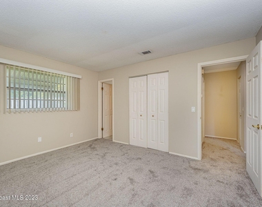608 Sacre Coeur Drive - Photo Thumbnail 4