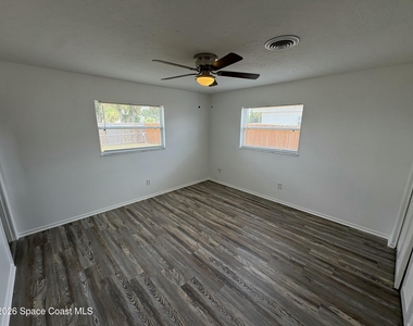 60 Barbados Drive - Photo Thumbnail 8