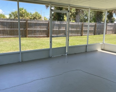 60 Barbados Drive - Photo Thumbnail 15
