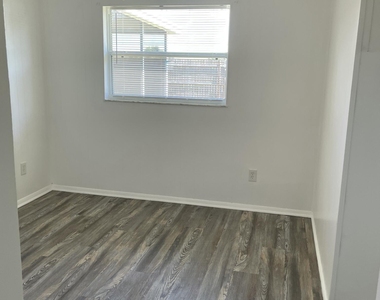 60 Barbados Drive - Photo Thumbnail 10