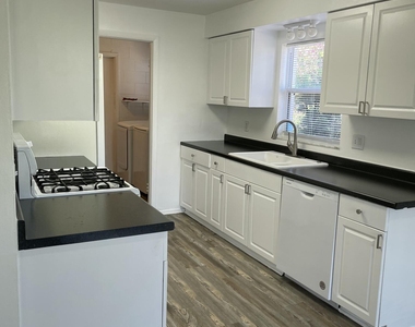 60 Barbados Drive - Photo Thumbnail 4