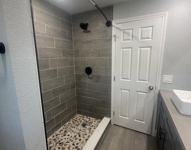 4445 Alpine Lane - Photo Thumbnail 6