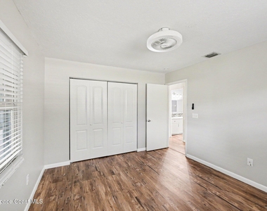 1242 Laconia Street - Photo Thumbnail 13
