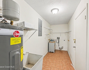 1242 Laconia Street - Photo Thumbnail 15