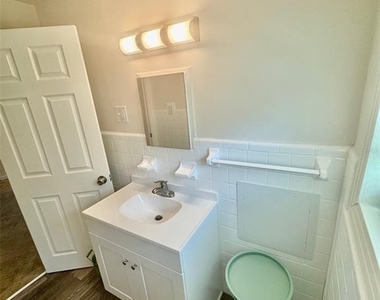 910 W French Avenue - Photo Thumbnail 5