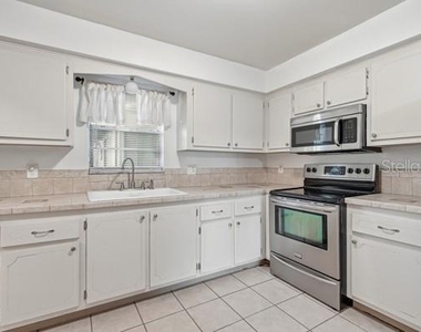 1706 Belleair Forest Drive - Photo Thumbnail 10