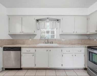 1706 Belleair Forest Drive - Photo Thumbnail 12