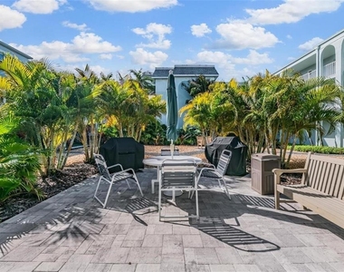 1706 Belleair Forest Drive - Photo Thumbnail 41