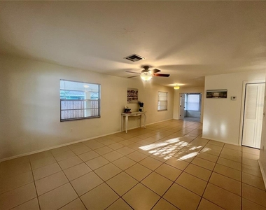 705 Bayou Avenue - Photo Thumbnail 2