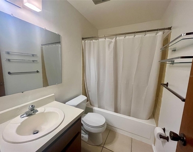 705 Bayou Avenue - Photo Thumbnail 17