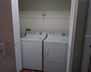 5620 Pinnacle Heights Circle - Photo Thumbnail 9