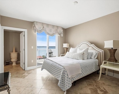 1350 Gulf Boulevard - Photo Thumbnail 12