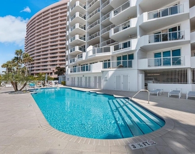 1350 Gulf Boulevard - Photo Thumbnail 22