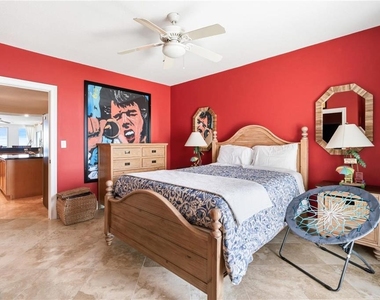 1350 Gulf Boulevard - Photo Thumbnail 15