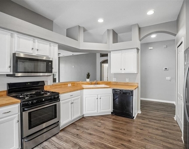 6111 Gannetside Place - Photo Thumbnail 2