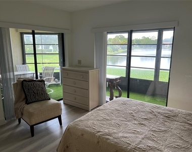 333 Woodlake Wynde - Photo Thumbnail 18