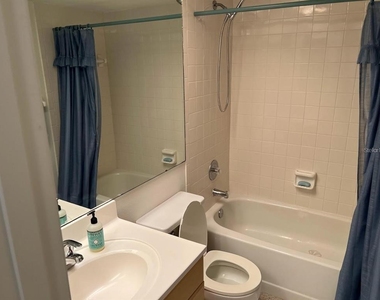333 Woodlake Wynde - Photo Thumbnail 28