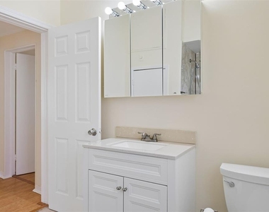 1017 E 23rd Avenue - Photo Thumbnail 18