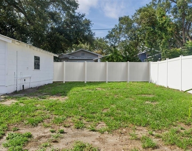 1017 E 23rd Avenue - Photo Thumbnail 23