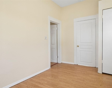 1017 E 23rd Avenue - Photo Thumbnail 20