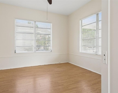 1017 E 23rd Avenue - Photo Thumbnail 13