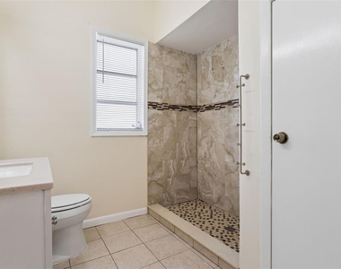 1017 E 23rd Avenue - Photo Thumbnail 17