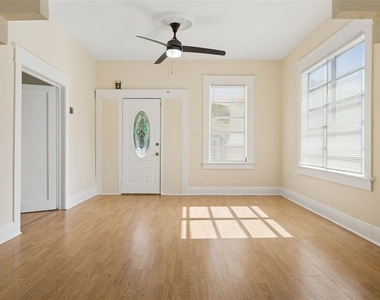 1017 E 23rd Avenue - Photo Thumbnail 6