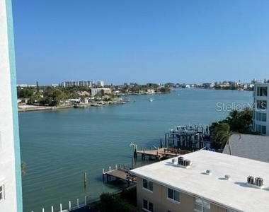 285 107th Avenue - Photo Thumbnail 9